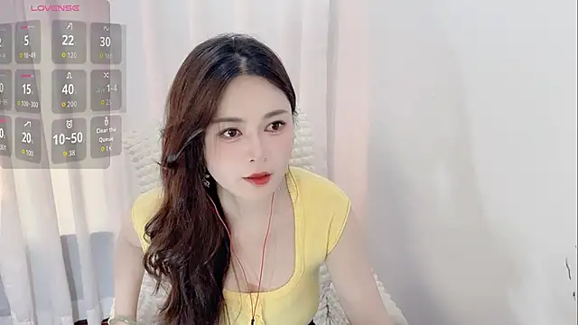 Snapshot of -Annie-Aria- chatting on May 11, 2026, 9:43 am -Annie-Aria- online show from May 11, 2026, 9:43 am