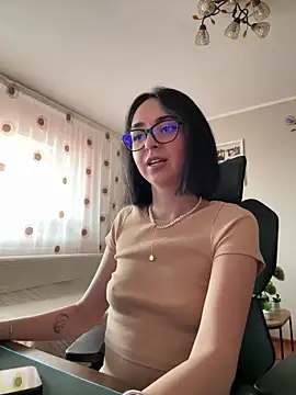 Snapshot of TheaMerve chatting on June 12, 2026, 2:59 pm TheaMerve online show from June 12, 2026, 2:59 pm