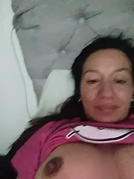 Snapshot of danna_tt chatting on July 5, 2026, 4:19 am danna tt online show from July 5, 2026, 4:19 am