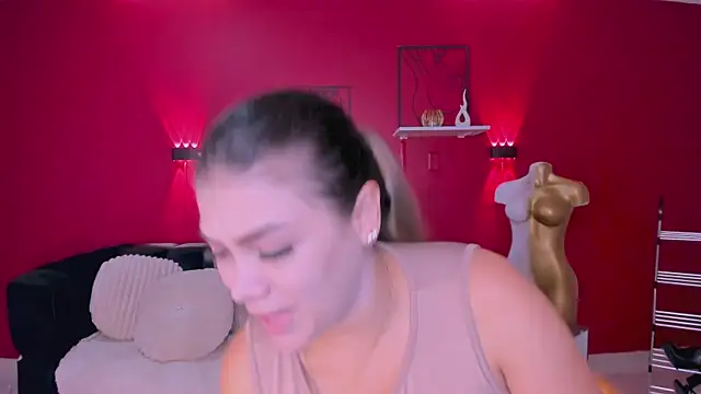 Sofia Velvetx online show from May 26, 2026, 1:09 pm