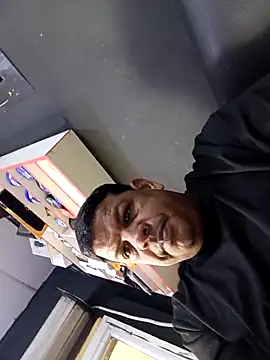 Danielleon12  online show from March 27, 2026, 3:24 pm