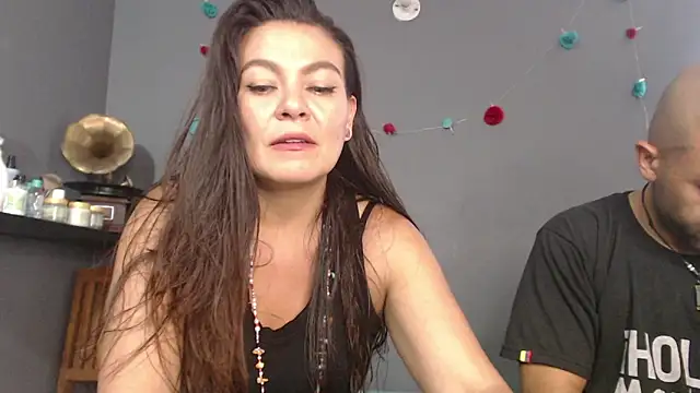 Snapshot of _bonnie_and_clyde chatting on May 27, 2026, 8:05 pm bonnie and clyde online show from May 27, 2026, 8:05 pm