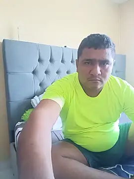 Snapshot of luis20212 chatting on June 27, 2026, 5:08 pm luis20212 online show from June 27, 2026, 5:08 pm