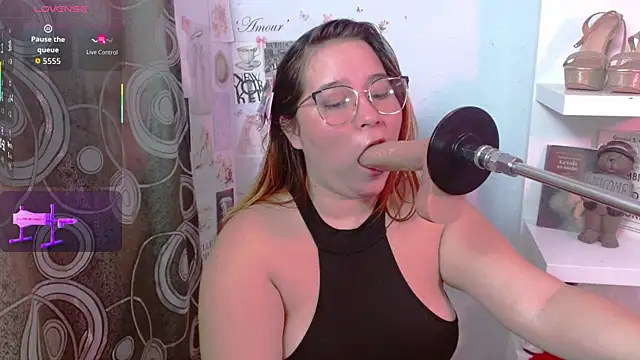 Snapshot of yousweet_chloe chatting on July 13, 2026, 1:54 pm yousweet chloe online show from July 13, 2026, 1:54 pm