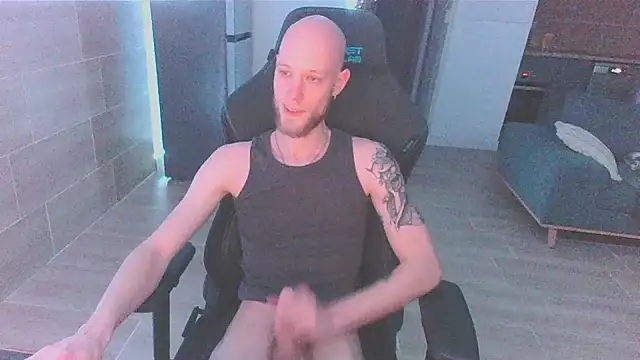 Snapshot of Shikaneko chatting on March 14, 2025, 12:43 am Shikaneko online show from March 14, 2025, 12:43 am