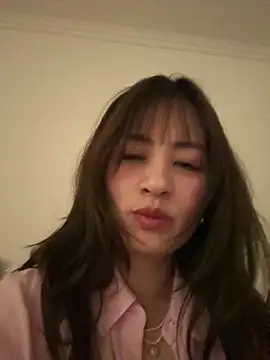 Snapshot of Yang_218 chatting on April 3, 2026, 4:57 pm Yang 218 online show from April 3, 2026, 4:57 pm