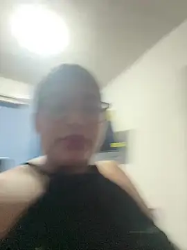 Snapshot of C1N09 chatting on May 17, 2026, 11:10 am C1N09 online show from May 17, 2026, 11:10 am