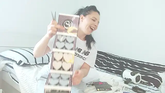 Kimmie0606 online show from April 23, 2026, 9:16 am