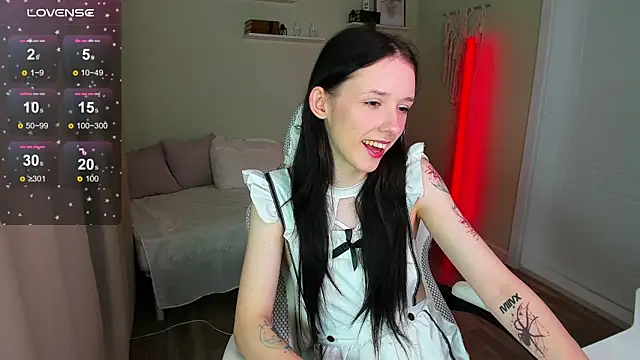 AnnaOddy online show from May 10, 2026, 5:22 am