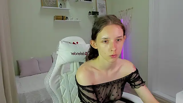 AnnaOddy online show from June 29, 2026, 2:51 am
