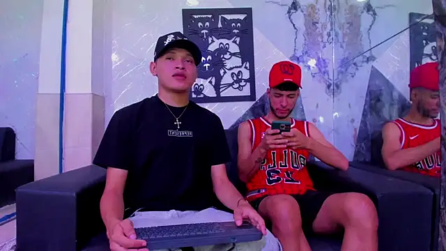 Snapshot of Robert_smith26 chatting on March 28, 2026, 9:27 pm Robert smith26 online show from March 28, 2026, 9:27 pm