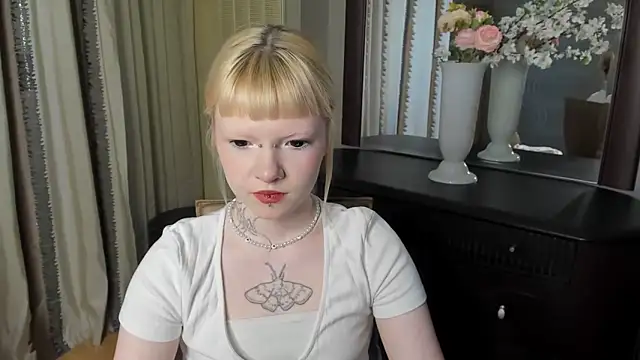 EIanorPuglia online show from March 29, 2026, 6:59 am