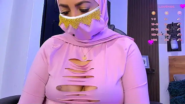 Nailea   online show from March 28, 2026, 2:34 am