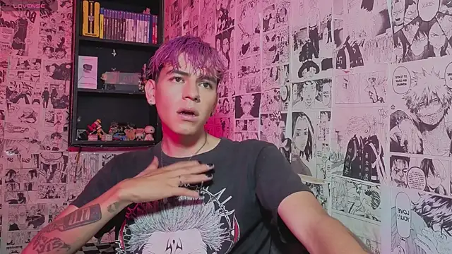 Mikey TR online show from April 1, 2026, 2:13 am