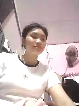 Snapshot of Saryloveparadise chatting on March 28, 2026, 6:47 am Saryloveparadise online show from March 28, 2026, 6:47 am