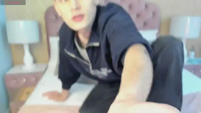 Snapshot of LephyStar chatting on June 15, 2026, 4:23 am LephyStar online show from June 15, 2026, 4:23 am