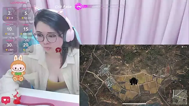 momobigmomo online show from May 15, 2026, 1:42 pm