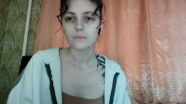 ShirleyNibbs online show from April 2, 2026, 3:08 pm