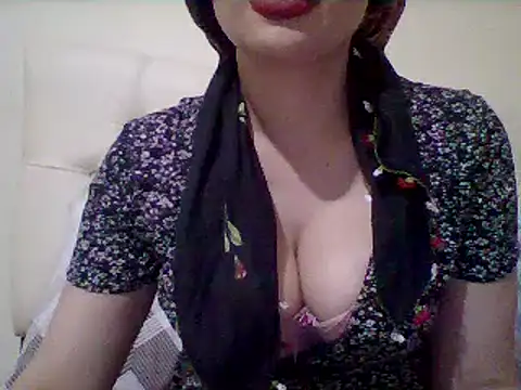 Snapshot of busex25 chatting on April 22, 2026, 8:48 pm busex25 online show from April 22, 2026, 8:48 pm