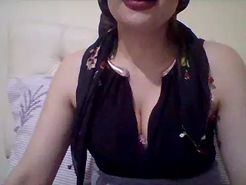 Snapshot of busex25 chatting on May 9, 2026, 9:18 pm busex25 online show from May 9, 2026, 9:18 pm