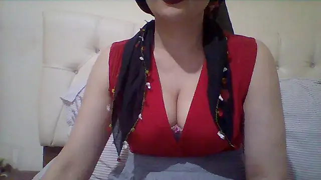 Snapshot of busex25 chatting on May 21, 2026, 9:45 pm busex25 online show from May 21, 2026, 9:45 pm