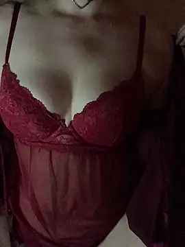 Snapshot of LoveAliceXXX chatting on March 29, 2026, 12:34 am LoveAliceXXX online show from March 29, 2026, 12:34 am