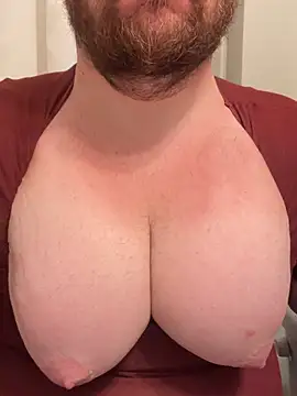 hugemanbreasts online show from July 6, 2026, 2:18 am