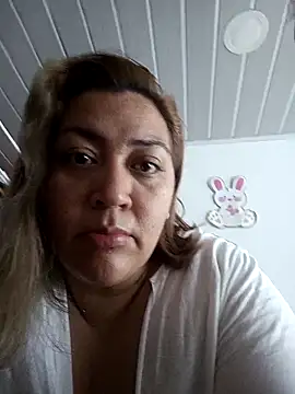 Amalianoir online show from March 31, 2026, 2:52 pm