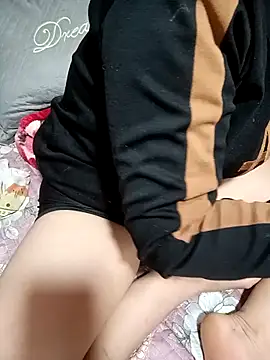   Merry   online show from April 11, 2026, 5:15 am