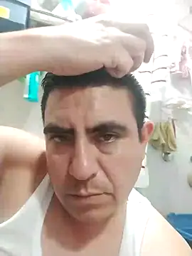 Snapshot of Manuel3910 chatting on April 22, 2026, 4:19 am Manuel3910 online show from April 22, 2026, 4:19 am