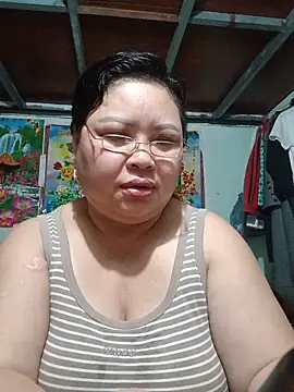 Snapshot of Monglan-c chatting on June 15, 2026, 12:12 am Monglan-c online show from June 15, 2026, 12:12 am
