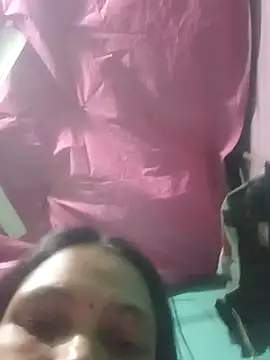 riyaa sexyy online show from March 31, 2026, 7:49 pm