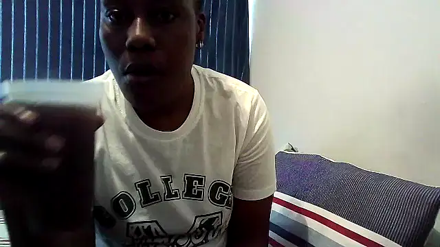 Snapshot of Dutches101 chatting on June 3, 2026, 7:53 am Dutches101 online show from June 3, 2026, 7:53 am