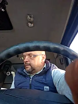 Cristo1982 online show from April 7, 2026, 5:09 am