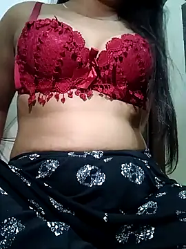 priyahot2001 online show from April 4, 2026, 7:09 pm