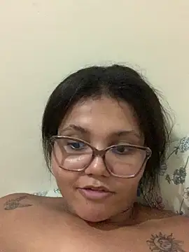 viviboraaaa online show from April 20, 2026, 12:46 am