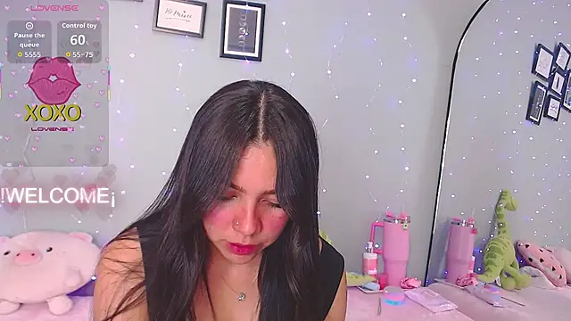 Snapshot of MissDulceRose chatting on April 19, 2026, 2:56 am MissDulceRose online show from April 19, 2026, 2:56 am