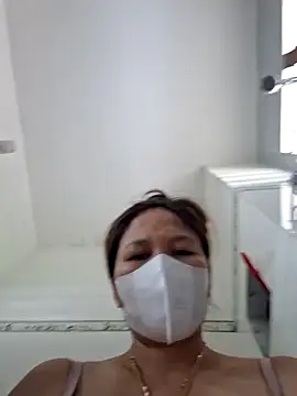 Snapshot of Yummy_9x chatting on May 16, 2026, 1:59 am Yummy 9x online show from May 16, 2026, 1:59 am