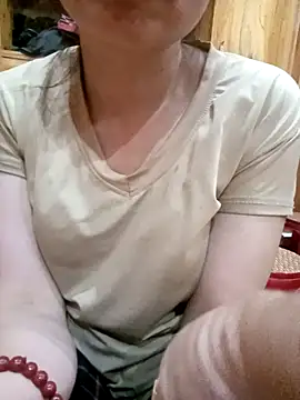 Vily-lonely online show from April 15, 2026, 1:26 pm