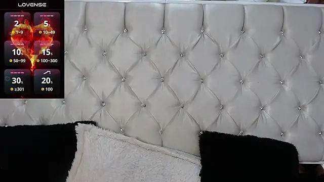 Snapshot of MistressNyx_ chatting on June 17, 2026, 12:59 pm MistressNyx online show from June 17, 2026, 12:59 pm