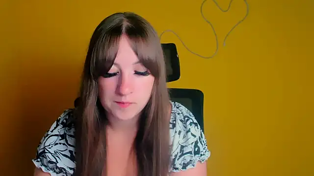 Snapshot of Tiffani_Angel chatting on July 1, 2026, 5:30 am Tiffani Angel online show from July 1, 2026, 5:30 am
