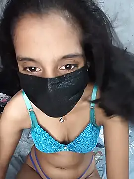 Snapshot of manu_babe chatting on June 2, 2026, 11:43 am manu babe online show from June 2, 2026, 11:43 am