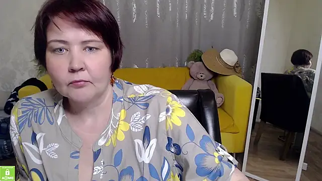 Snapshot of QUEEN02030 chatting on June 8, 2026, 10:16 am QUEEN02030 online show from June 8, 2026, 10:16 am