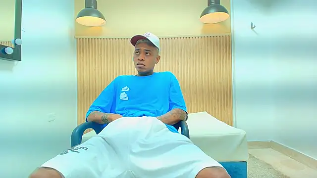 LUCA TURNER online show from April 8, 2026, 12:28 pm