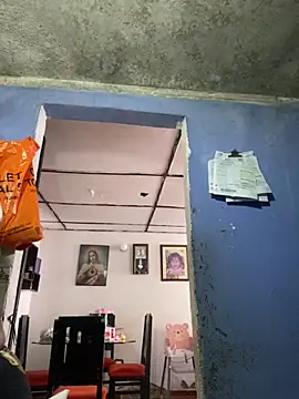 Scarlett noire outdoorss online show from April 10, 2026, 4:25 pm