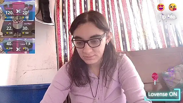 Snapshot of Ellaa_honey chatting on June 27, 2026, 3:29 pm Ellaa honey online show from June 27, 2026, 3:29 pm