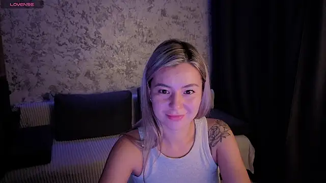 Snapshot of SandyKiss_ chatting on August 9, 2026, 8:04 pm SandyKiss online show from August 9, 2026, 8:04 pm