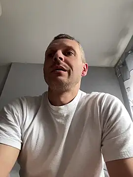 Snapshot of ChiefApron5 chatting on June 6, 2026, 2:22 pm ChiefApron5 online show from June 6, 2026, 2:22 pm