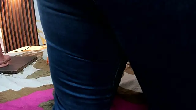 Alinna addams  online show from June 12, 2026, 6:16 pm