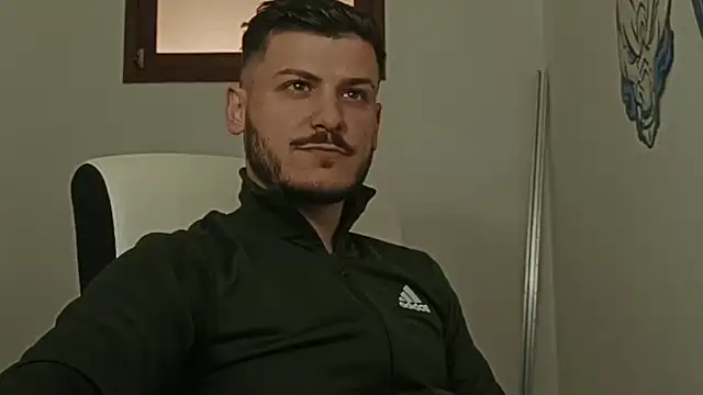 Snapshot of Casual_Mike chatting on April 9, 2026, 12:22 pm Casual Mike online show from April 9, 2026, 12:22 pm